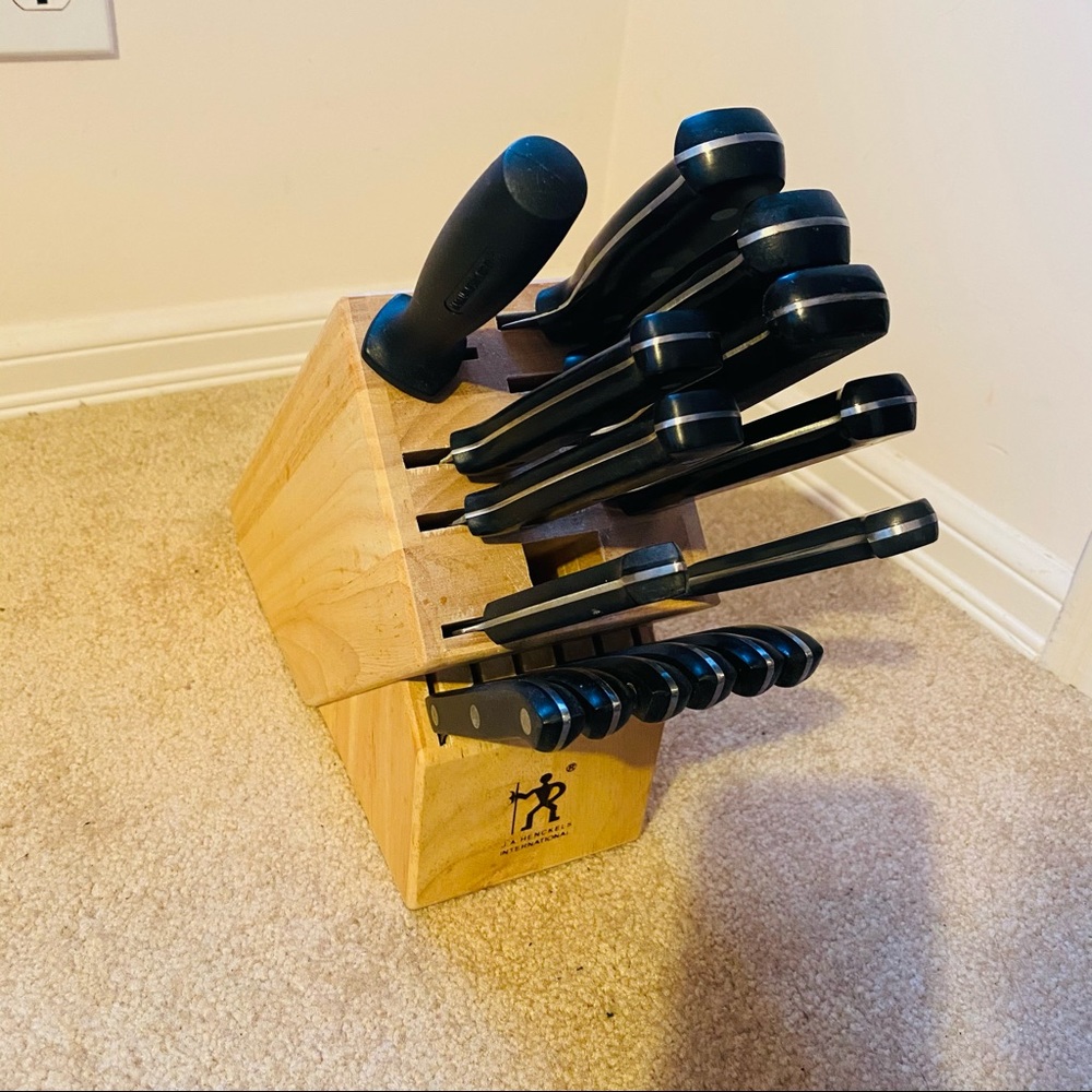 J.A Henckels Classic 16-Pc. Knives & Block Set black - Picture 12 of 12